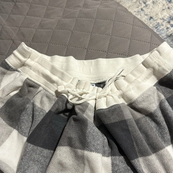 Old Navy fleece lounge set - Picture 4 of 4